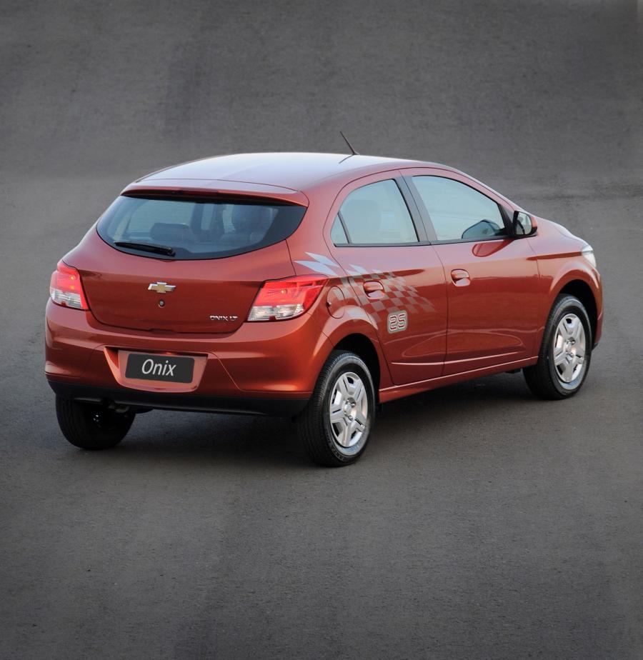  Chevrolet Onix 2012 года  (фото 68 из 113)